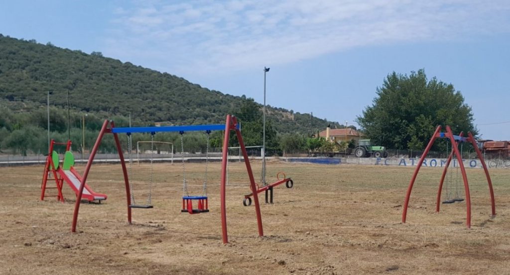 Τέσσερις νέες παιδικές χαρές σε χωριά του Δήμου Πάργας